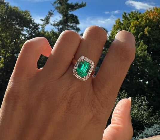 Emeralds and Astrology: The Perfect Gem for Your Zodiac Sign