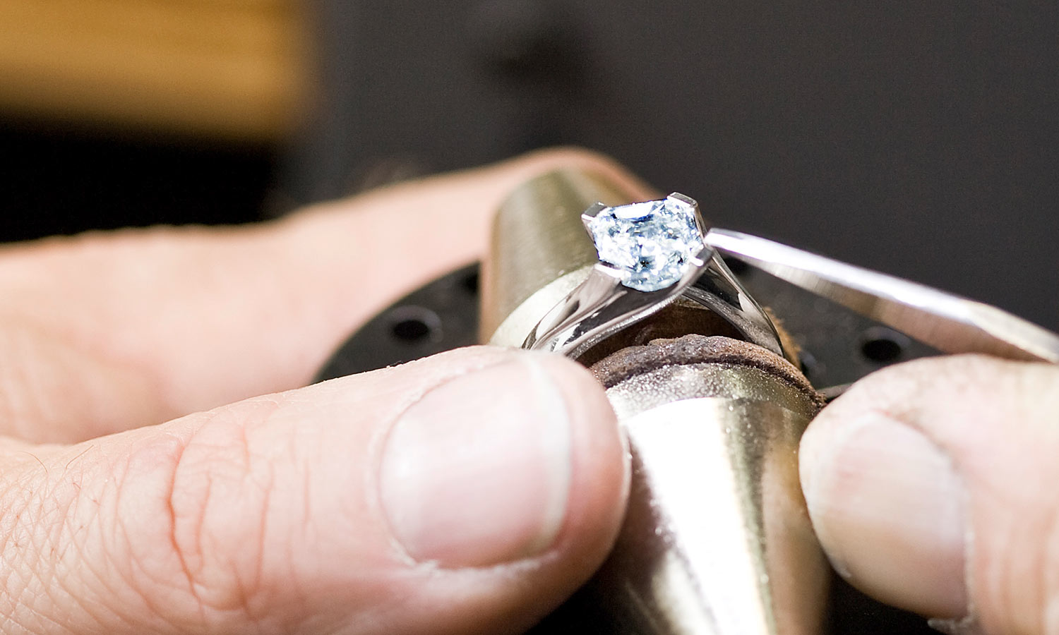 Ring Resize Services in Toronto